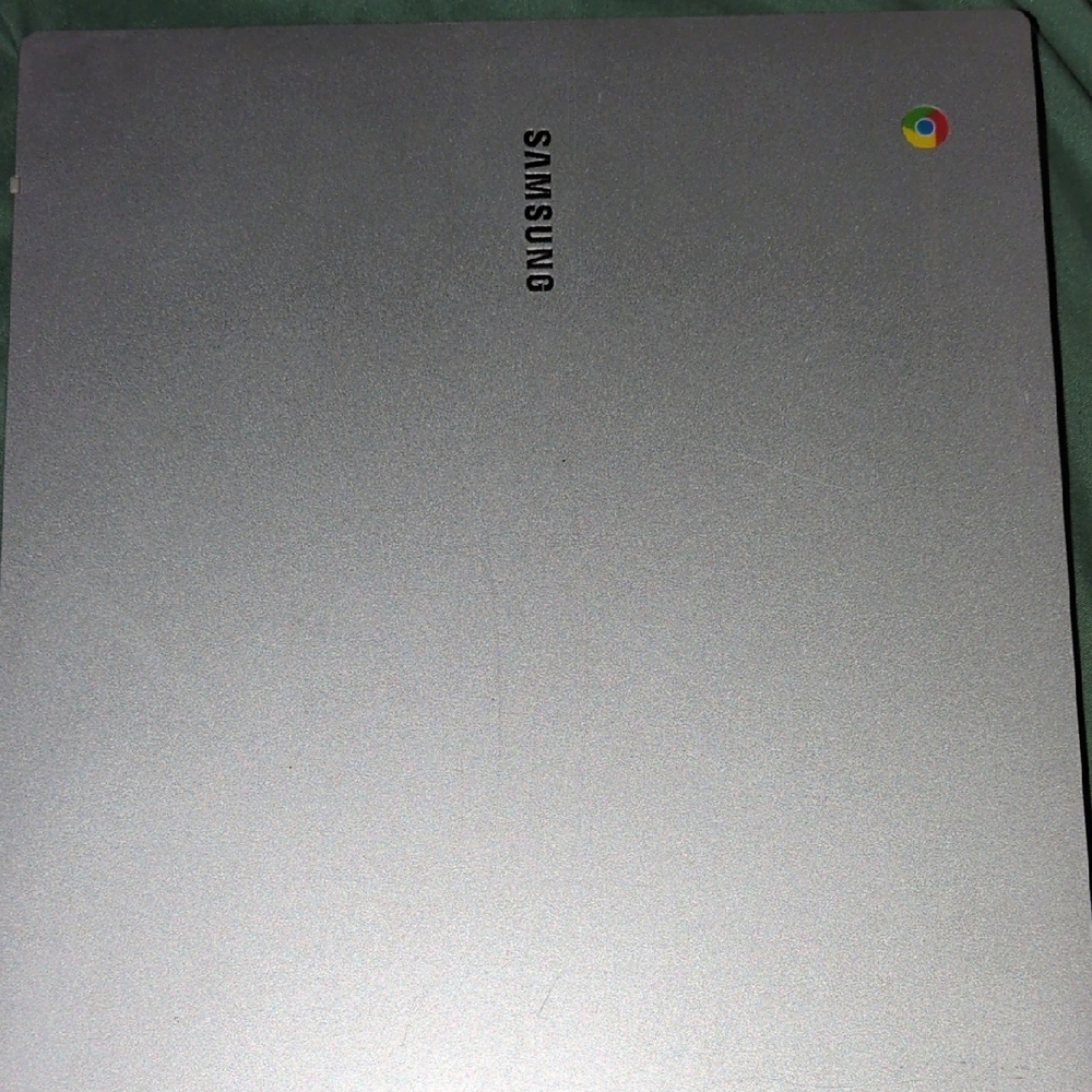 Samsung Silver Laptop Minimalist Design Aluminum Finish